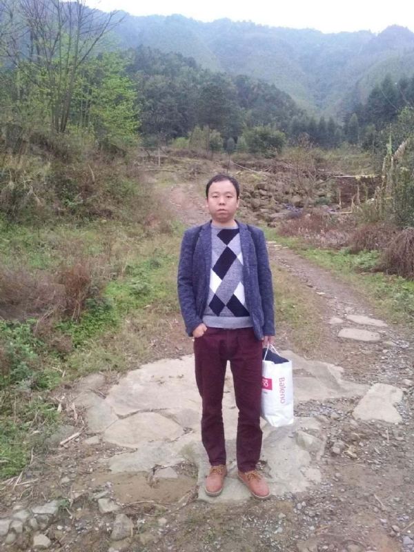 奋斗的第一张照片--嘉兴相亲服务中心