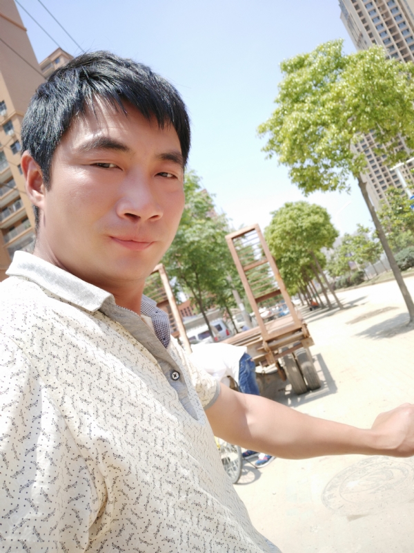 勇哥的第一张照片--嘉兴相亲服务中心