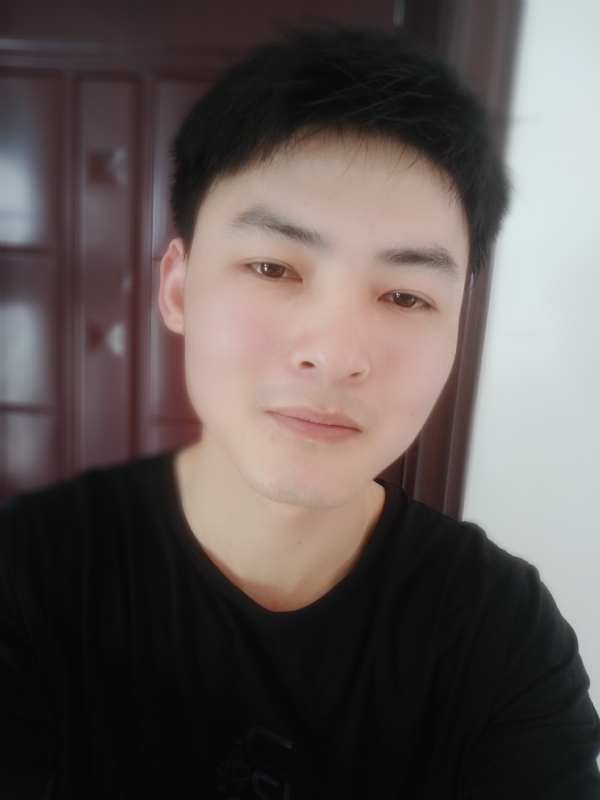 小情绪)っ的第一张照片--嘉兴相亲服务中心