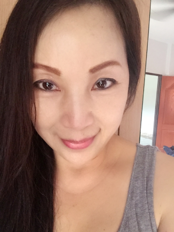 ying的第一张照片--嘉兴相亲服务中心