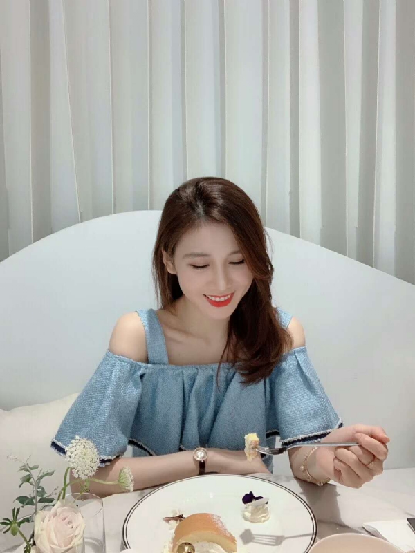 Emily的第三张照片--嘉兴相亲服务中心