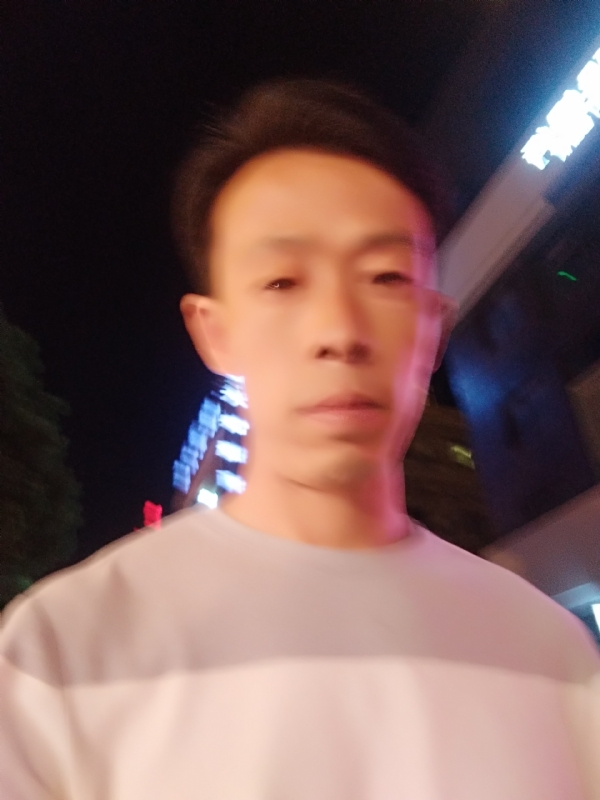 找个人来爱的第一张照片--嘉兴相亲服务中心
