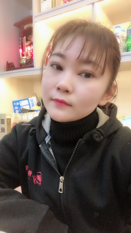 泡沫的第一张照片--嘉兴相亲服务中心