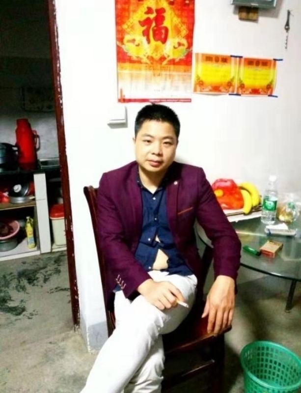 蓝色的微笑的第一张照片--嘉兴相亲服务中心