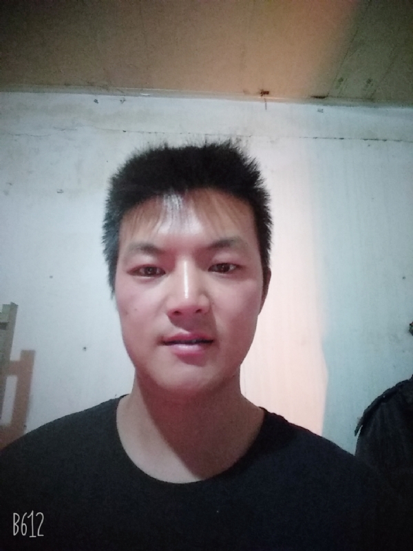 风轻云淡的第一张照片--嘉兴相亲服务中心
