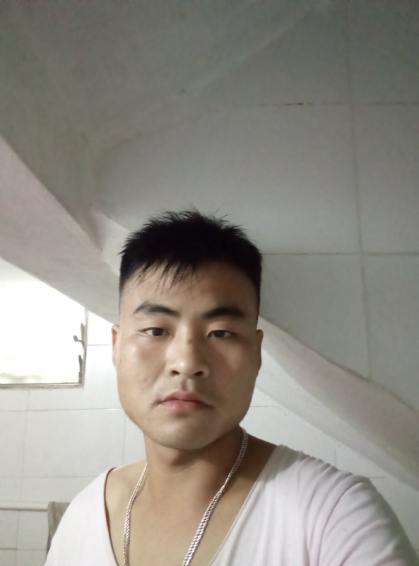 落叶知秋的第一张照片--嘉兴相亲服务中心
