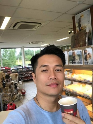 短歌的第一张照片--嘉兴相亲服务中心