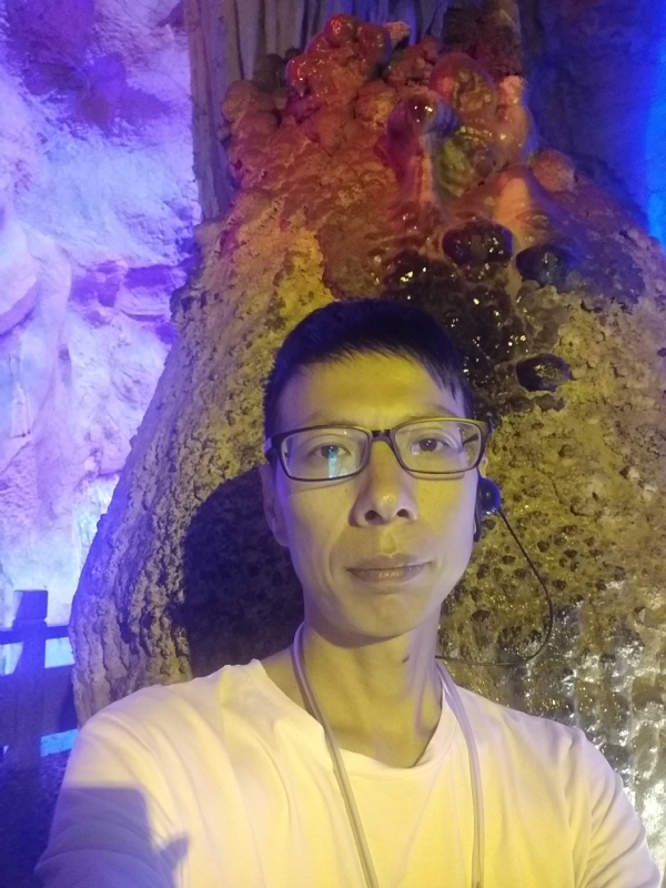 红叶的第一张照片--嘉兴相亲服务中心