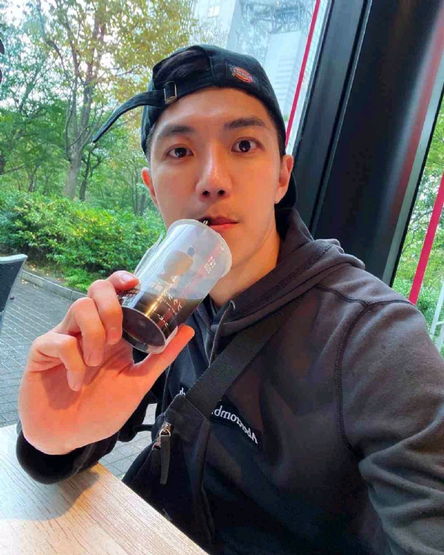 苏天奇的第一张照片--嘉兴相亲服务中心