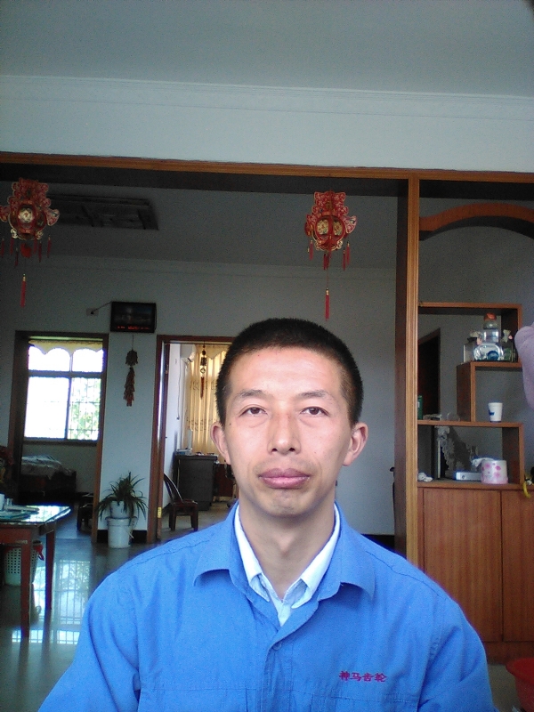 红玫瑰的第一张照片--嘉兴相亲服务中心