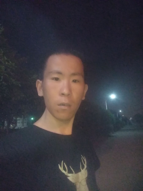 俞凯斌的第一张照片--嘉兴相亲服务中心