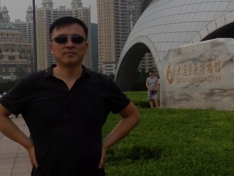 豁达的第一张照片--嘉兴相亲服务中心