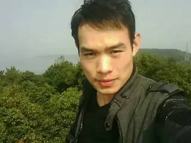 明镜的第一张照片--嘉兴相亲服务中心