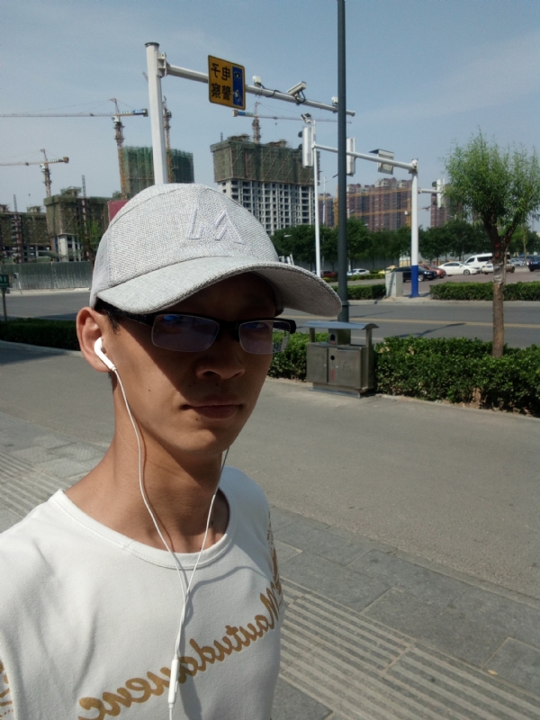 挥一挥手什么都没有的第一张照片--嘉兴相亲服务中心