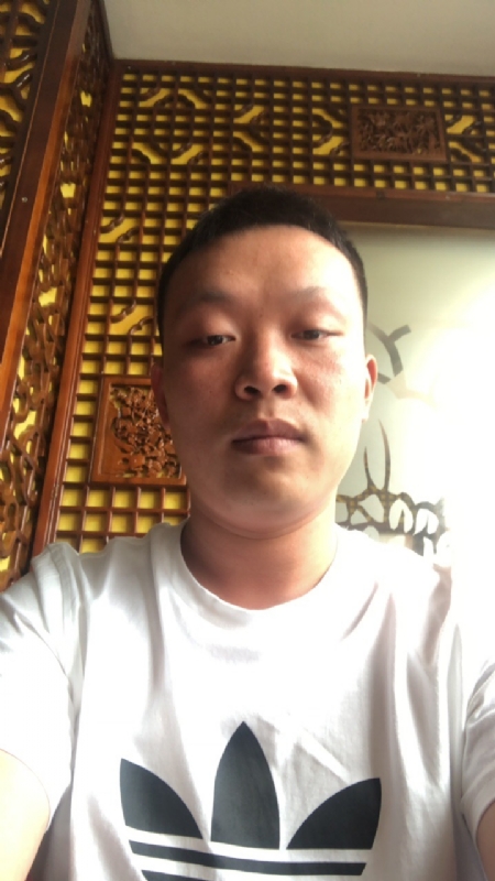 唐子龙的第一张照片--嘉兴相亲服务中心