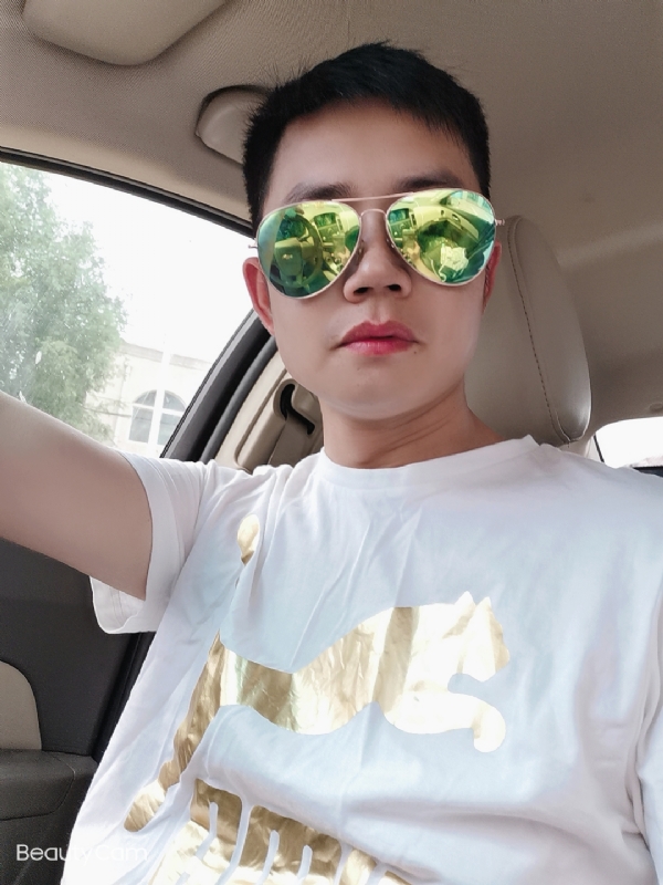奋斗的第一张照片--嘉兴相亲服务中心