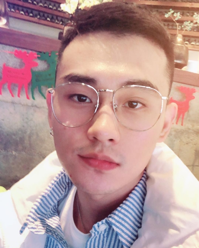 胡强很孤单的第一张照片--嘉兴相亲服务中心