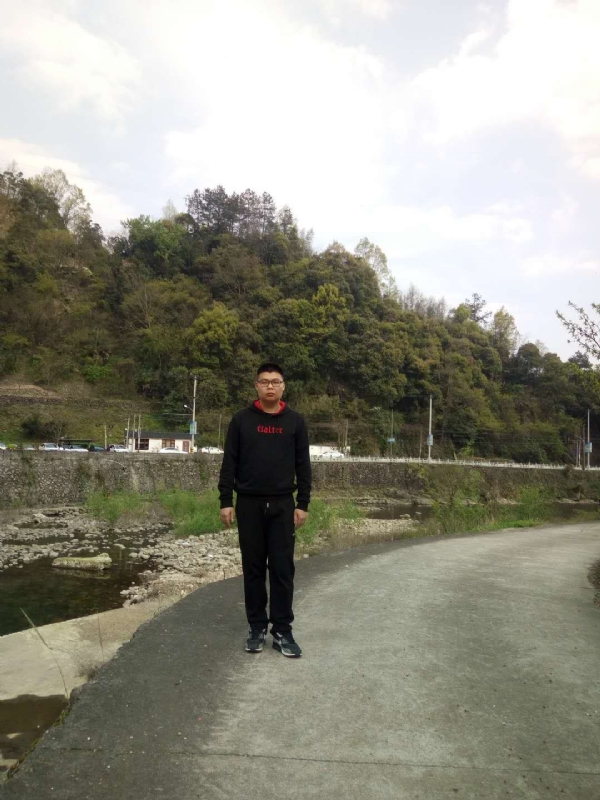 等着上钩的鱼的第一张照片--嘉兴相亲服务中心