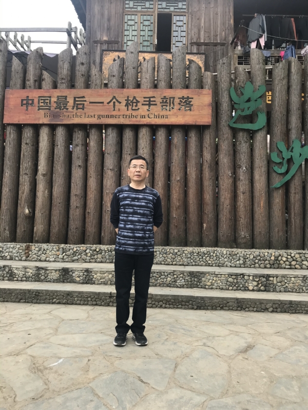 屯里的富豪的第一张照片--嘉兴相亲服务中心