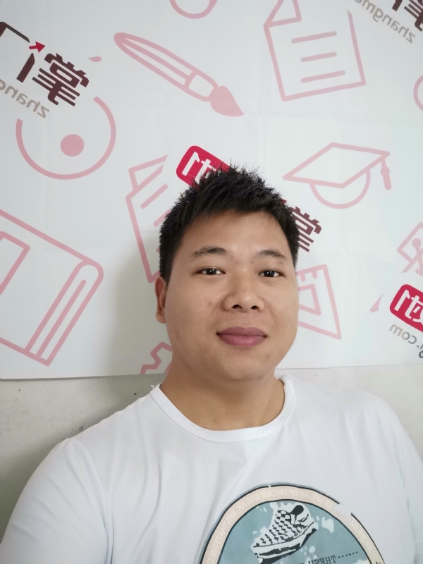 轻静地行走着的第一张照片--嘉兴相亲服务中心