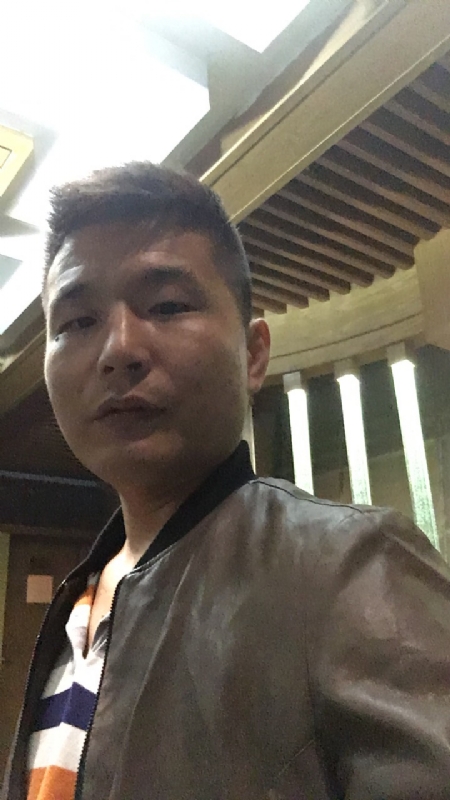 古月的第三张照片--嘉兴相亲服务中心