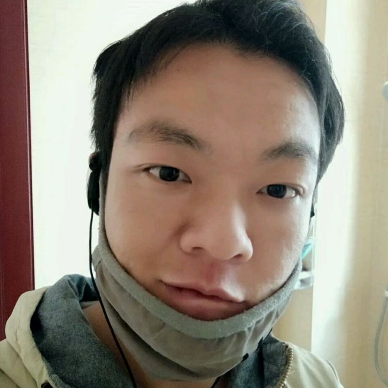 泡沫哭泣的第一张照片--嘉兴相亲服务中心
