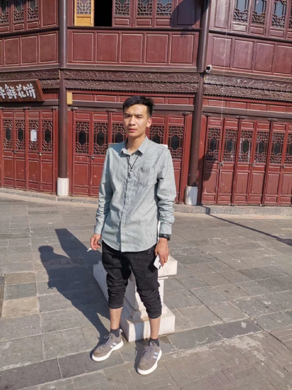 刘方的第一张照片--嘉兴相亲服务中心