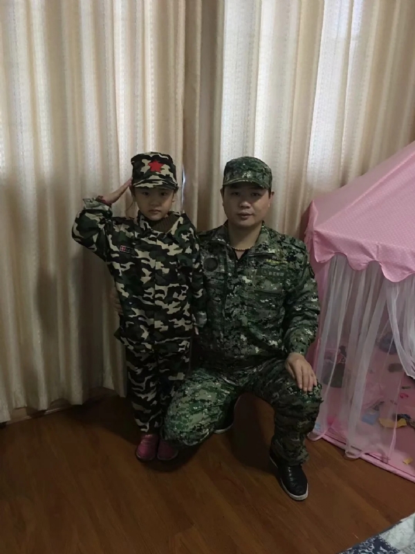 俗人的第一张照片--嘉兴相亲服务中心