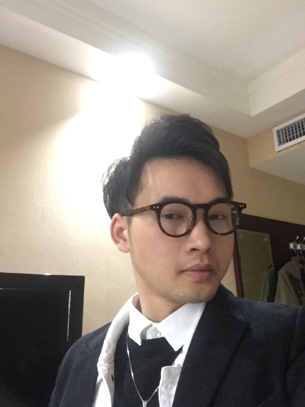 曾亮的第一张照片--嘉兴相亲服务中心