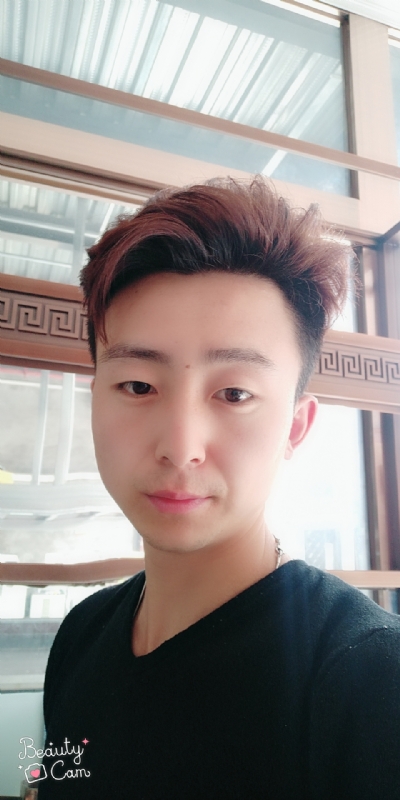 拼命微笑的第二张照片--嘉兴相亲服务中心