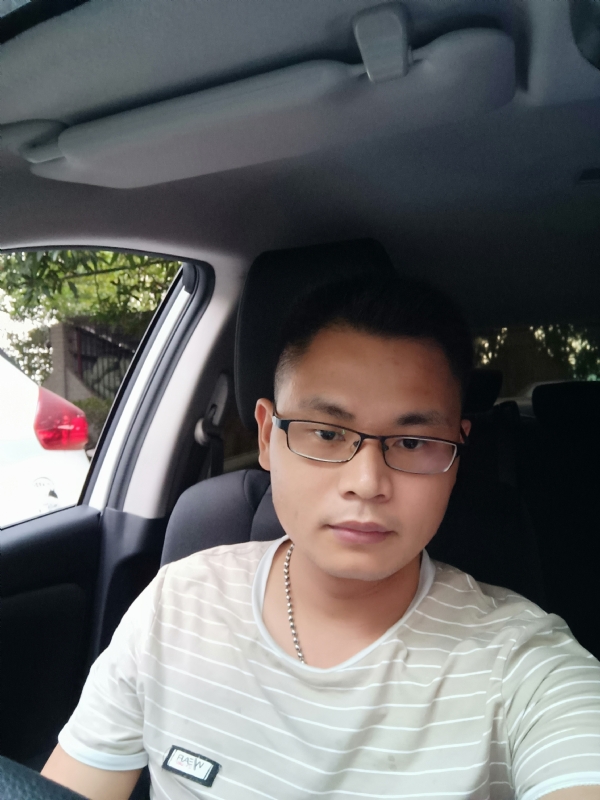 水明的第一张照片--嘉兴相亲服务中心