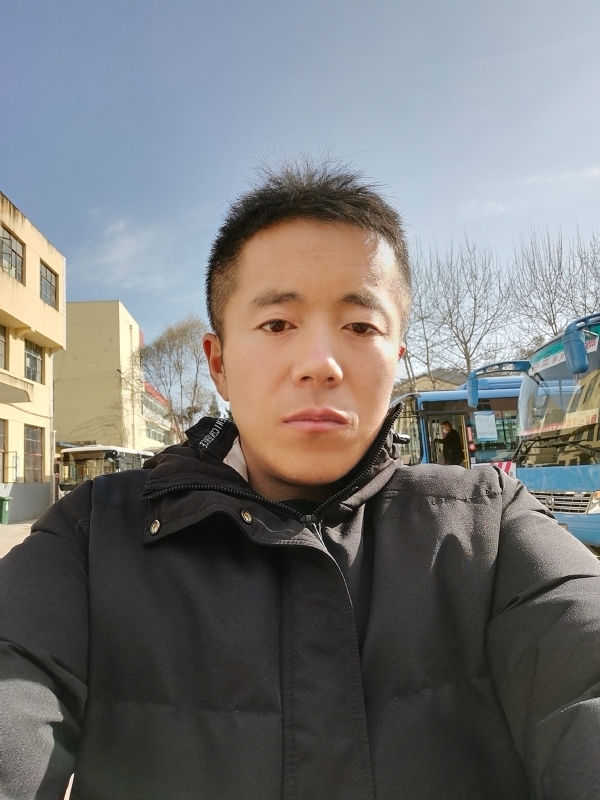 孤独的云的第一张照片--嘉兴相亲服务中心