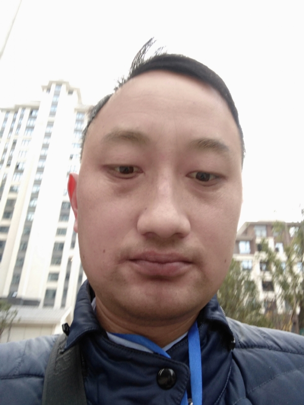 老男人的第一张照片--嘉兴相亲服务中心