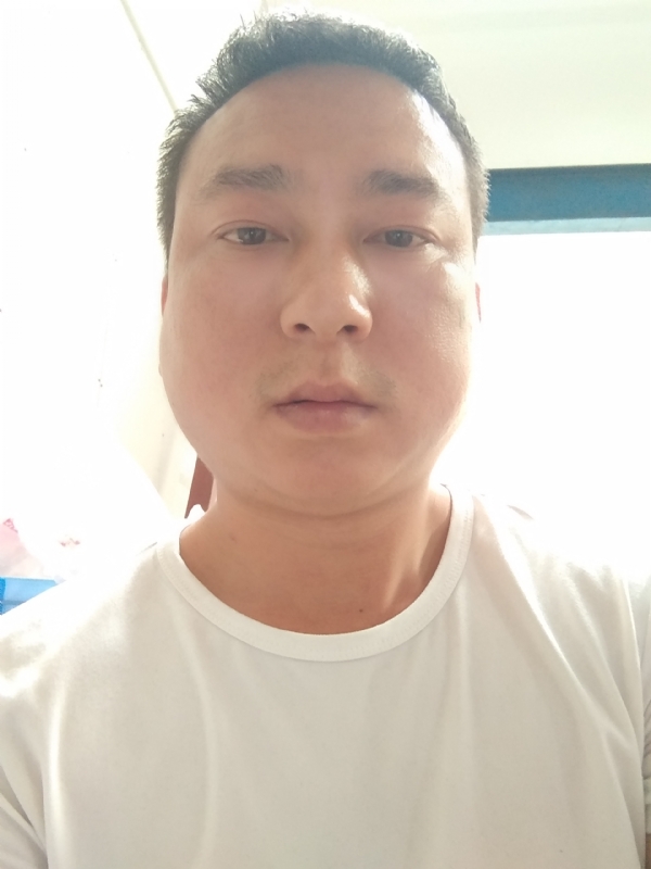 大叔的第一张照片--嘉兴相亲服务中心