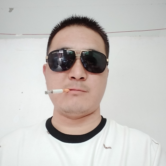 白伟伟的第一张照片--嘉兴相亲服务中心