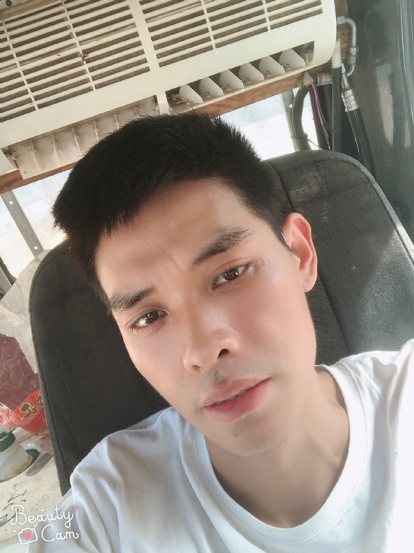 小董的第一张照片--嘉兴相亲服务中心