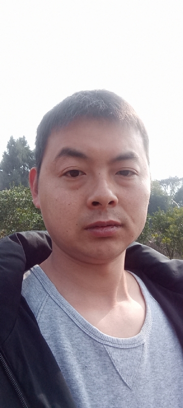 亲亲抱抱我爱你的第一张照片--嘉兴相亲服务中心