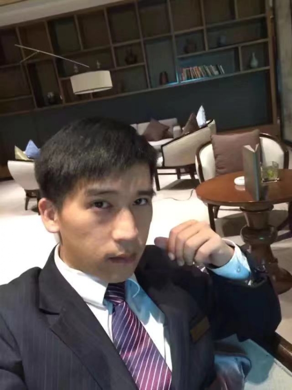 一条孤独的鱼的第二张照片--嘉兴相亲服务中心