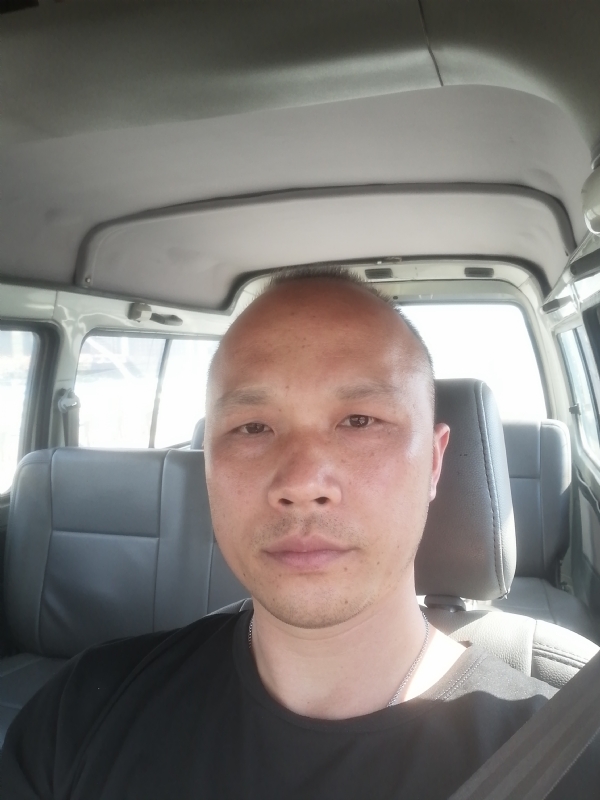 新旺丁的第一张照片--嘉兴相亲服务中心