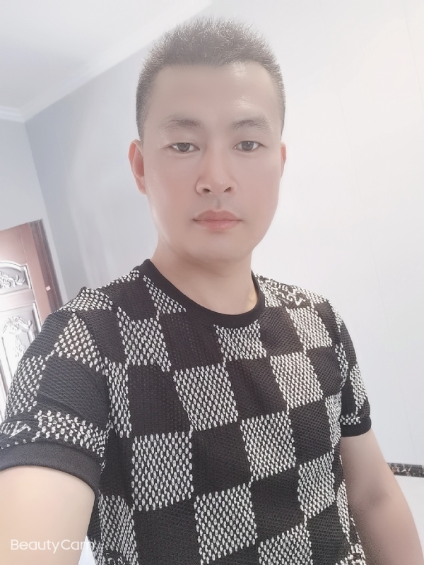 快乐无罪的第一张照片--嘉兴相亲服务中心