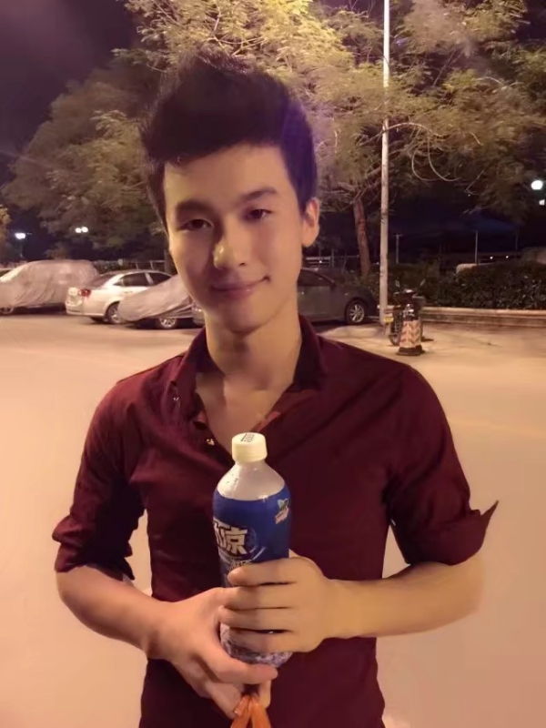 皮特王的第三张照片--嘉兴相亲服务中心