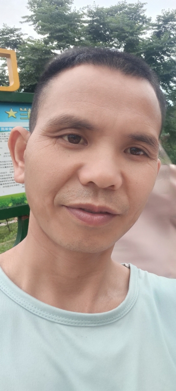 找个相爱的人结婚的第一张照片--嘉兴相亲服务中心