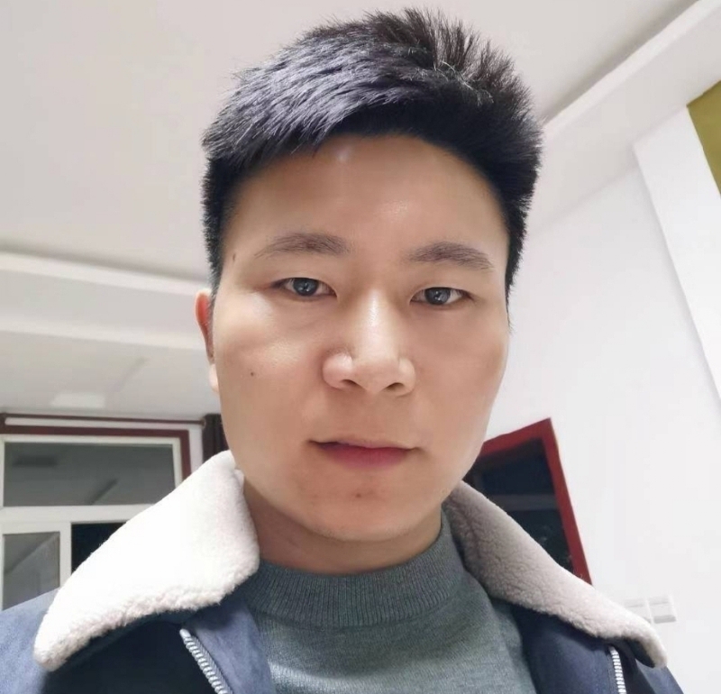 延峰的第一张照片--嘉兴相亲服务中心