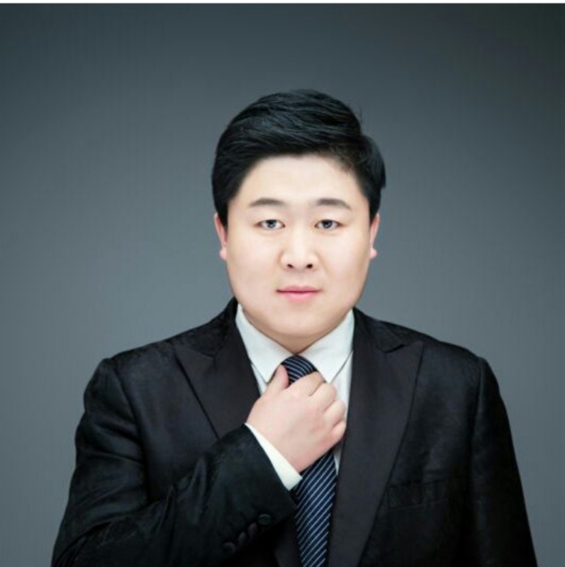 迷途小书童的第一张照片--嘉兴相亲服务中心