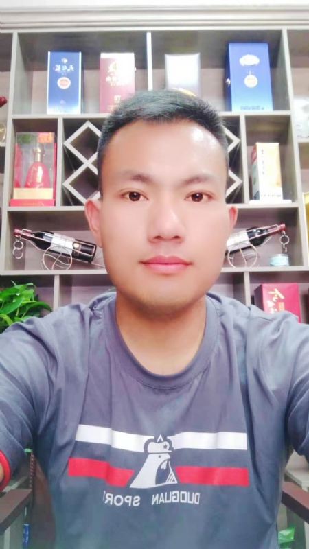 钱乾的第一张照片--嘉兴相亲服务中心