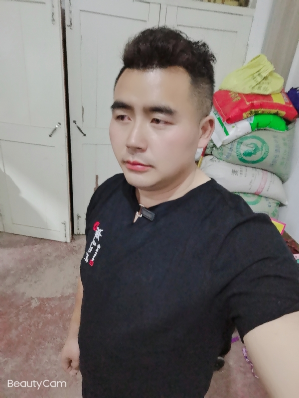 阿杰的第一张照片--嘉兴相亲服务中心