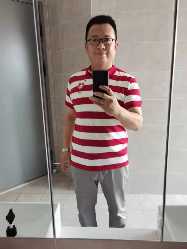 行走的打桩机的第一张照片--嘉兴相亲服务中心