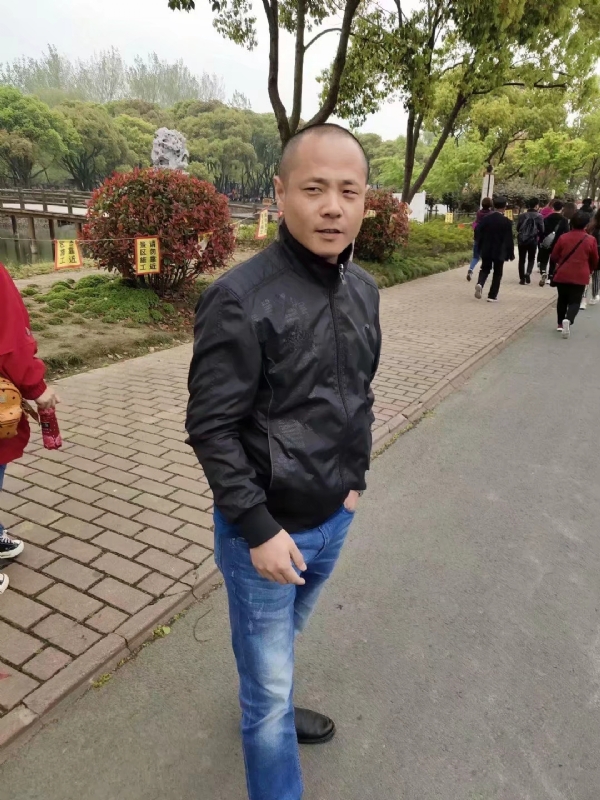 傻子的第一张照片--嘉兴相亲服务中心