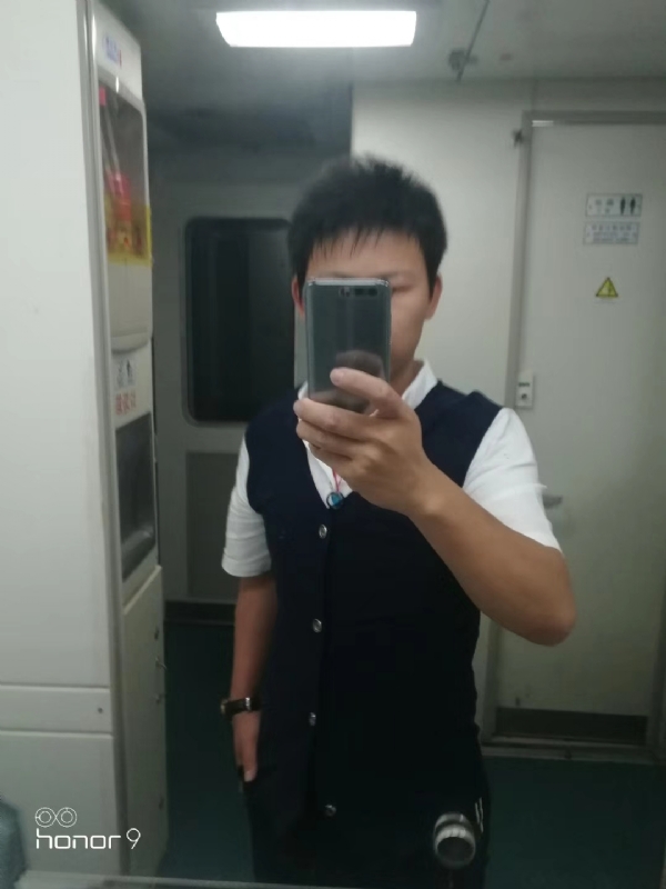 阳光下de幸福的第一张照片--嘉兴相亲服务中心