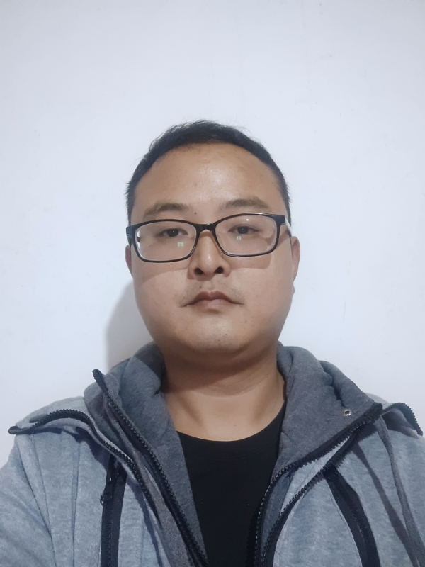 爱在一瞬间的第一张照片--嘉兴相亲服务中心